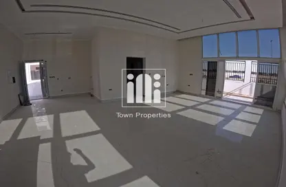 Villa - Studio - 7+ Bathrooms for rent in Shakhbout City - Abu Dhabi