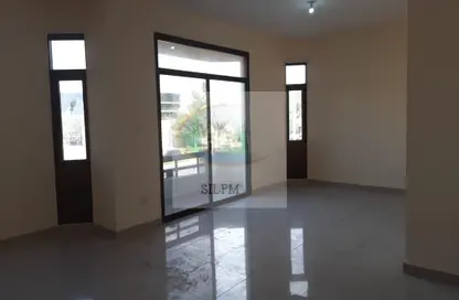 شقة - 3 غرف نوم - 2 حمامات للايجار في المناصير - أبوظبي