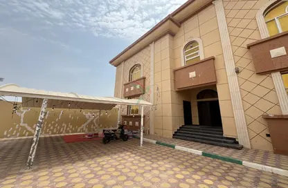فيلا - 3 غرف نوم - 4 حمامات للايجار في البطين - العين
