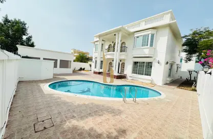 Villa - 5 Bedrooms - 5 Bathrooms for rent in Umm Suqeim 2 Villas - Umm Suqeim 2 - Umm Suqeim - Dubai