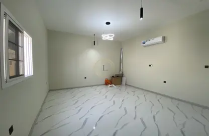 Apartment - Studio - 1 Bathroom for rent in Majlood - Al Muwaiji - Al Ain