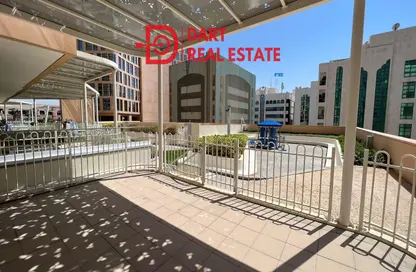 Terrace image for: Apartment - 2 Bedrooms - 4 Bathrooms for rent in United Square - Al Khalidiya - Abu Dhabi, Image 1