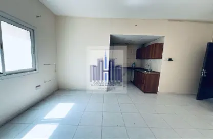Apartment - Studio - 1 Bathroom for rent in Fire Station Road - Muwaileh - Sharjah