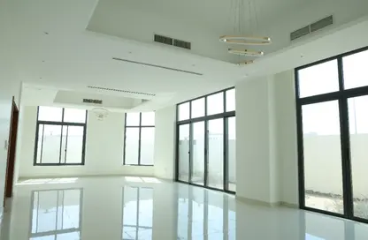 تاون هاوس - 4 غرف نوم - 6 حمامات للبيع في A تلال سيتي - تلال سيتي - الشارقة