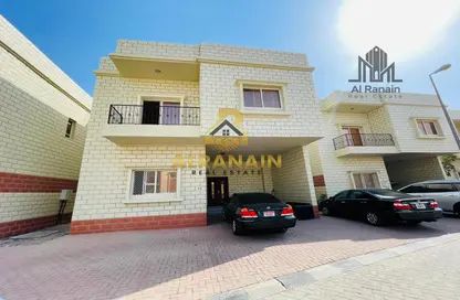 Villa - 4 Bedrooms - 5 Bathrooms for rent in Al Markhaniya - Al Ain