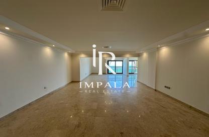 Apartment - 4 Bedrooms - 4 Bathrooms for rent in Corniche Road - Abu Dhabi