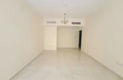 Apartment - 1 Bedroom - 2 Bathrooms for rent in Muwaileh 29 Building - Muwaileh - Sharjah