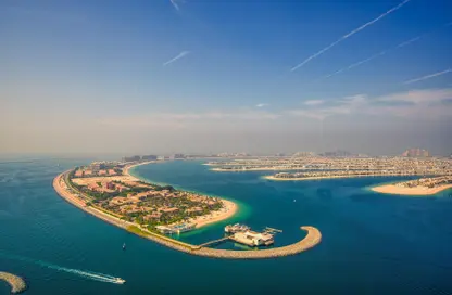Apartment - 3 Bedrooms - 3 Bathrooms for sale in Beach Vista Tower 1 - Beach Vista - EMAAR Beachfront - Dubai Harbour - Dubai