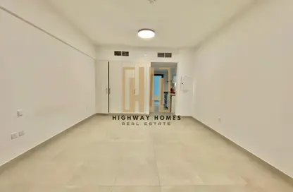 Apartment - Studio - 1 Bathroom for rent in Areej Apartments - Aljada - Sharjah Apartment - Studio - 1 Bathroom for rent in Areej Apartments - Aljada - Sharjah