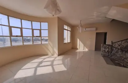 Villa - 4 Bedrooms - 3 Bathrooms for rent in Al Qusaidat - Ras Al Khaimah