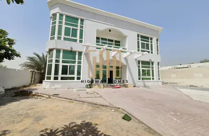 Villa - 4 Bedrooms - 6 Bathrooms for rent in Al Hazana - Al Riqqa - Sharjah