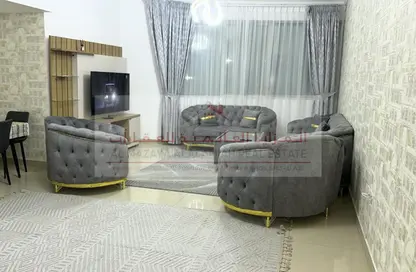 شقة - 2 غرف نوم - 2 حمامات للايجار في برج  المها - المجاز - الشارقة