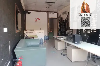 متجر - استوديو للايجار في فلل الروضة 2 - 2  الروضة - الروضة - عجمان
