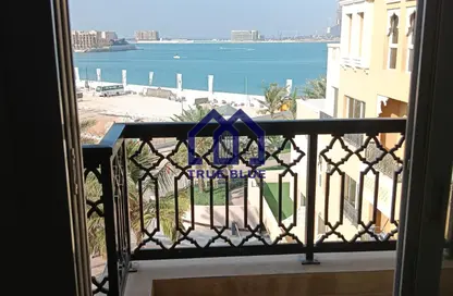 شقة - غرفة نوم - 2 حمامات للايجار في فيروز - باب البحر - جزيرة المرجان - رأس الخيمة