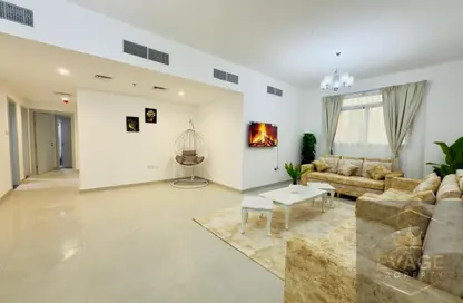 شقة - 2 غرف نوم - 3 حمامات للايجار في مساكن كورنيش عجمان - طريق كورنيش عجمان - عجمان