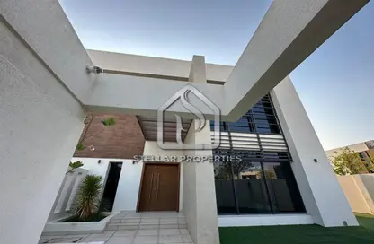 Outdoor House image for: Villa - 4 Bedrooms - 7 Bathrooms for sale in West Yas - Yas Island - Abu Dhabi, Image 1
