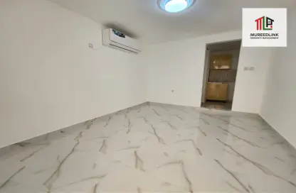 Apartment - Studio - 1 Bathroom for rent in Mushrif Gardens - Al Mushrif - Abu Dhabi