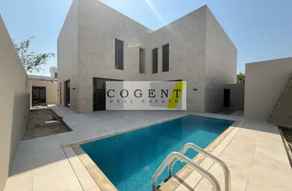 Villa - 5 Bedrooms - 6 Bathrooms for rent in Umm Suqeim 2 - Umm Suqeim - Dubai
