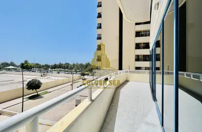 Balcony image for: Duplex - 3 Bedrooms - 4 Bathrooms for rent in Cornich Al Khalidiya - Al Khalidiya - Abu Dhabi, Image 1