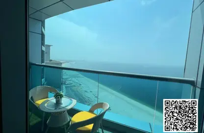 شقة - 2 غرف نوم - 3 حمامات للايجار في مساكن كورنيش عجمان - طريق كورنيش عجمان - عجمان