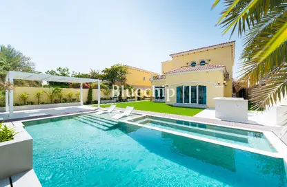 Villa - 4 Bedrooms - 5 Bathrooms for rent in Legacy - Jumeirah Park - Dubai