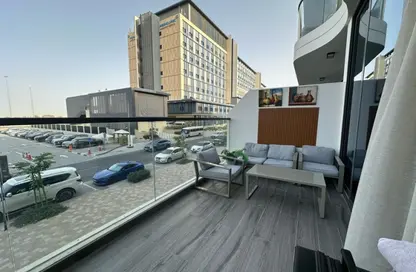 Apartment - 2 Bedrooms - 3 Bathrooms for sale in Samana Park Views - Arjan - Dubai