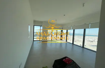 Apartment - 2 Bedrooms - 3 Bathrooms for sale in Soho Square - Saadiyat Island - Abu Dhabi