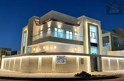 Villa - 5 Bedrooms - 7 Bathrooms for sale in Al Yasmeen 1 - Al Yasmeen - Ajman