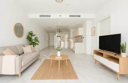 Apartment - 1 Bedroom - 2 Bathrooms for sale in Millennium Binghatti Residences - Business Bay - Dubai