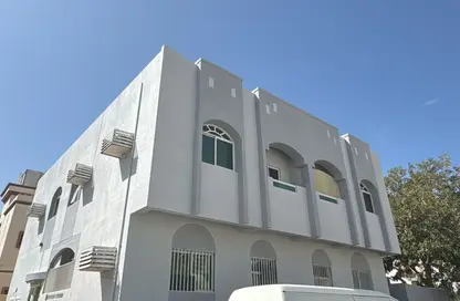 عمارة بالكامل - استوديو - 7 حمامات للبيع في ميسلون - الشرق - الشارقة