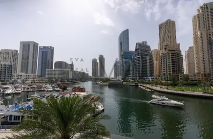 Apartment - 3 Bedrooms - 5 Bathrooms for sale in Stella Maris - Dubai Marina - Dubai