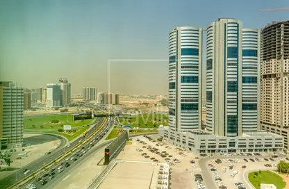 مكتب - استوديو للايجار في برج بوابة المدينة - التعاون - الشارقة