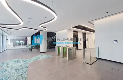 Whole Building - Studio for rent in Dubai Commercity - Umm Ramool - Dubai