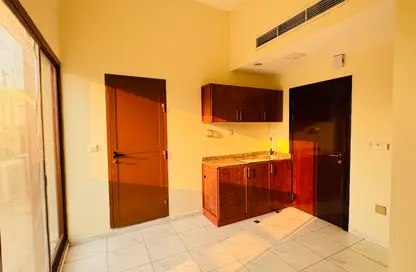 شقة - غرفة نوم - 2 حمامات للايجار في السوق الكبير - بر دبي - دبي