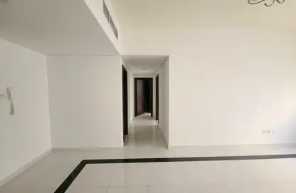 Apartment - 2 Bedrooms - 2 Bathrooms for rent in Muwaileh 29 Building - Muwaileh - Sharjah