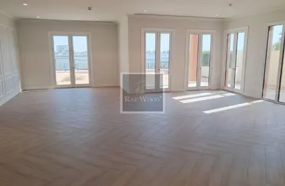 Villa - 5 Bedrooms - 6 Bathrooms for rent in Sur La Mer - La Mer - Jumeirah - Dubai