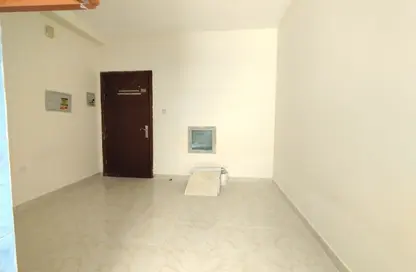 Apartment - Studio - 1 Bathroom for rent in GGICO Building Moweilah - Muwaileh Commercial - Sharjah
