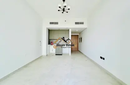 Apartment - Studio - 1 Bathroom for rent in Sama Al Jaddaf - Al Jaddaf - Dubai