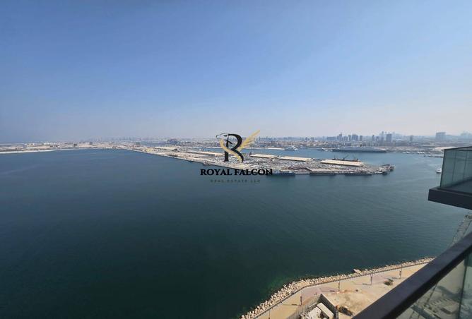 FULL SEA VIEW| HIGH FLOOR| SPACIOUS AND BRIGHT