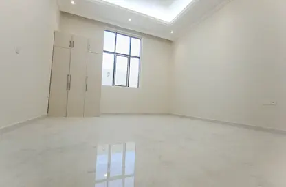 شقة - 1 حمام للايجار في مركز محمد بن زايد - مدينة محمد بن زايد - أبوظبي