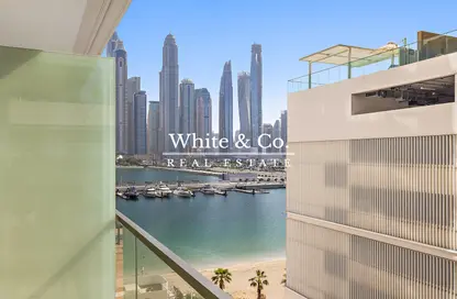 Apartment - 1 Bedroom - 1 Bathroom for sale in Marina Vista - EMAAR Beachfront - Dubai Harbour - Dubai