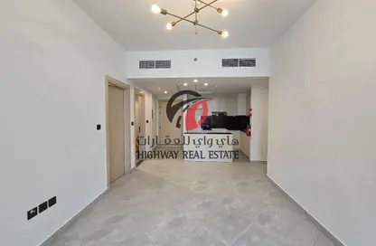 Apartment - 3 Bedrooms - 3 Bathrooms for rent in Binghatti Avenue - Al Jaddaf - Dubai