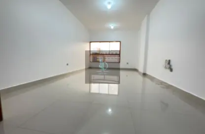 Apartment - 2 Bedrooms - 2 Bathrooms for rent in Cornich Al Khalidiya - Al Khalidiya - Abu Dhabi Apartment - 2 Bedrooms - 2 Bathrooms for rent in Cornich Al Khalidiya - Al Khalidiya - Abu Dhabi