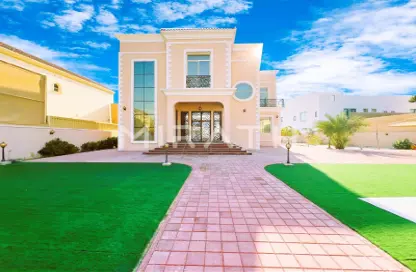 Villa - 4 Bedrooms - 5 Bathrooms for rent in Al Barsha South 1 - Al Barsha South - Al Barsha - Dubai