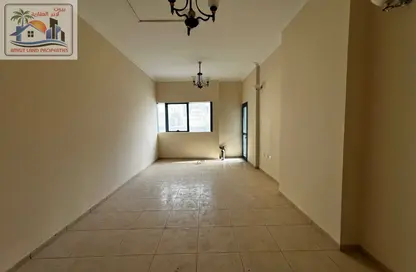 Apartment - 2 Bedrooms - 2 Bathrooms for rent in Rolla Square - Rolla Area - Sharjah