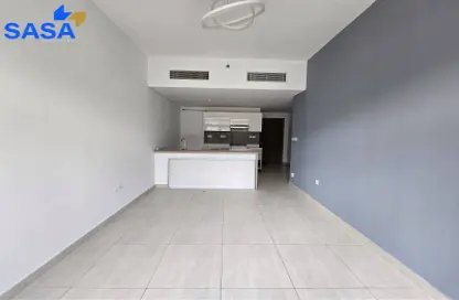 شقة - غرفة نوم - 2 حمامات للايجار في لا بيرلا بلانكا - منطقة 15 - قرية الجميرا سركل - دبي