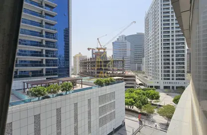 Office Space - Studio - 1 Bathroom for rent in Sheikha Noor Tower - Barsha Heights (Tecom) - Dubai