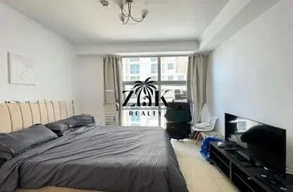 Apartment - 1 Bedroom - 2 Bathrooms for rent in DEC Tower 2 - DEC Towers - Dubai Marina - Dubai