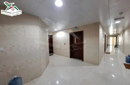 صورة لـ استقبال / بهو شقة - 2 غرف نوم - 2 حمامات للايجار في السيدرا - الخبيصي - العين ، صورة رقم 1