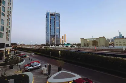 Apartment - 1 Bedroom - 2 Bathrooms for rent in Vida Residence 1 - Vida Residence - The Hills - Dubai